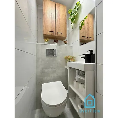 Tiny - 10 Minutes To Old Town Accommodatie bij particulieren